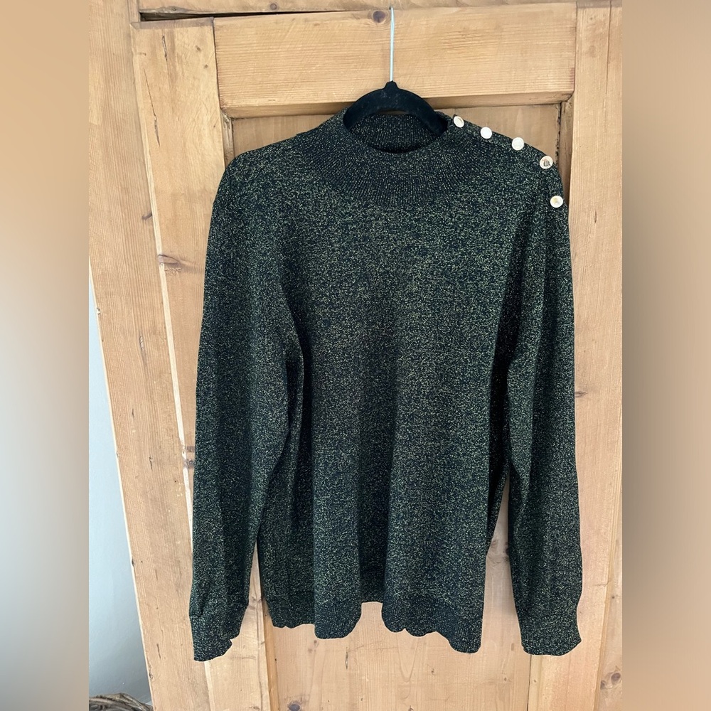 Calvin Klein Sweater Black and Gold. NWOT